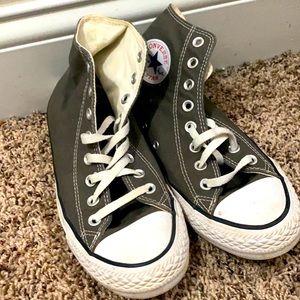 Gray Hightop Converse size 9